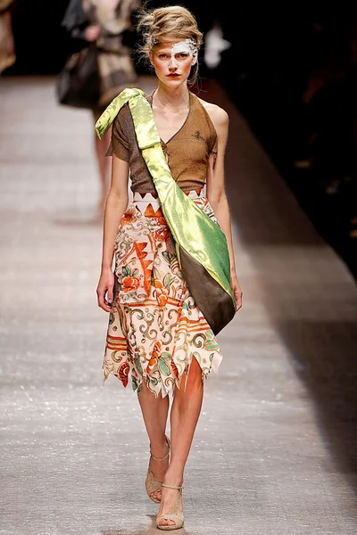 Look 44